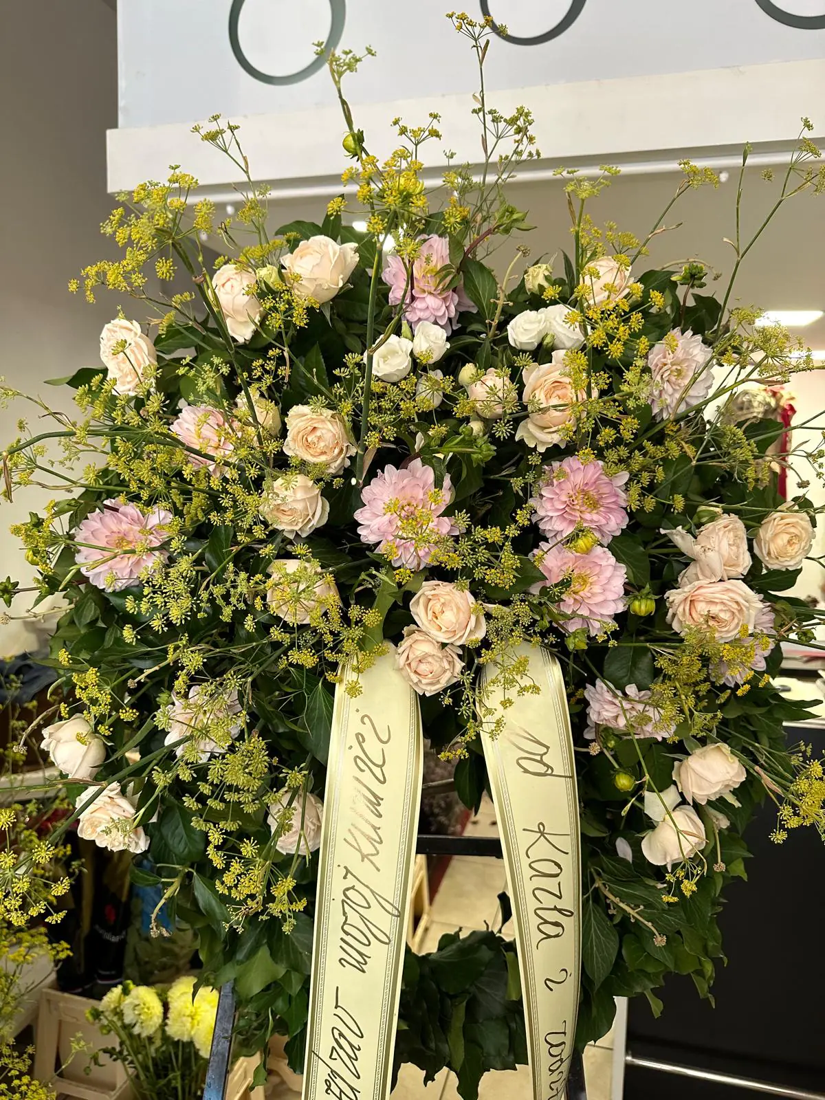 Cvjetni aranžmani  i vijenci - Pogrebno In Memoriam 